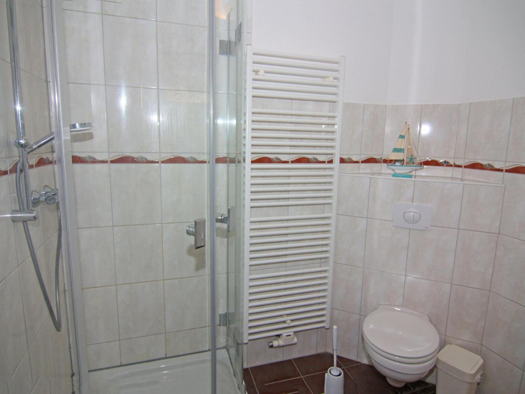 Inviting Holiday Home With Garden Trassenheide Ngoại thất bức ảnh